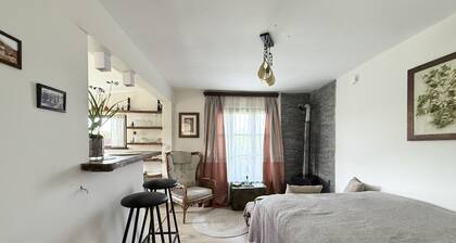 Charming 1-bedroom chalet in the mountains of Kiketi, near to Kiketi Farm.