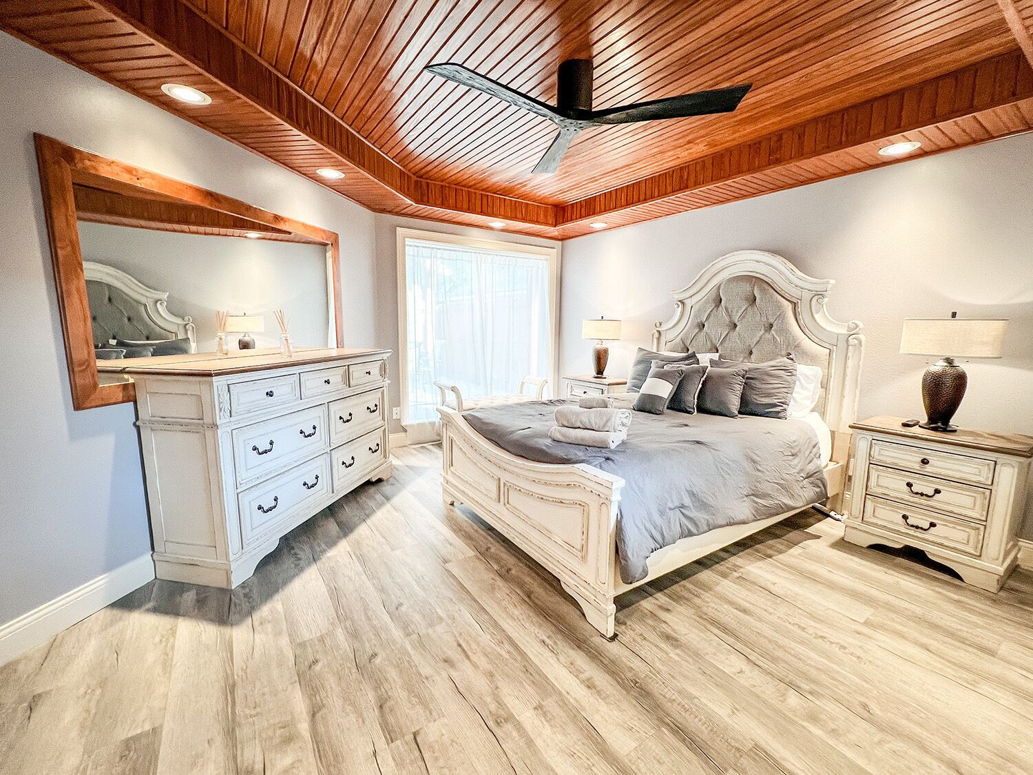 A stunning, cozy home - 5 minutes away from city center!