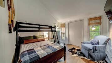 4 slaapkamers, reisbedje, wifi, beddengoed