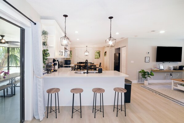 Fridge, microwave, oven, dishwasher