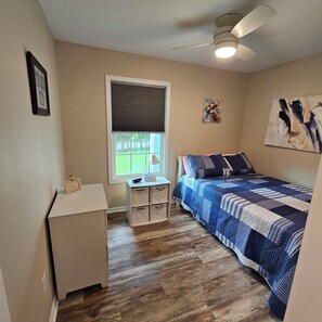 3 Schlafzimmer, Schreibtisch, Bügeleisen/Bügelbrett, kostenloses WLAN