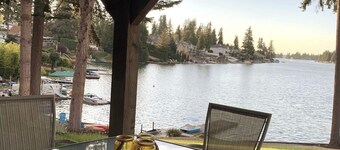 Lakefront Apartment on Beautiful Lake Tapps, Spectacular Views
