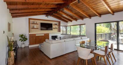 Solana Beach House! Minutes to Dog Beach & Cedros