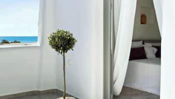 2 slaapkamers, een kluis op de kamer, een bureau, geluiddichte muren