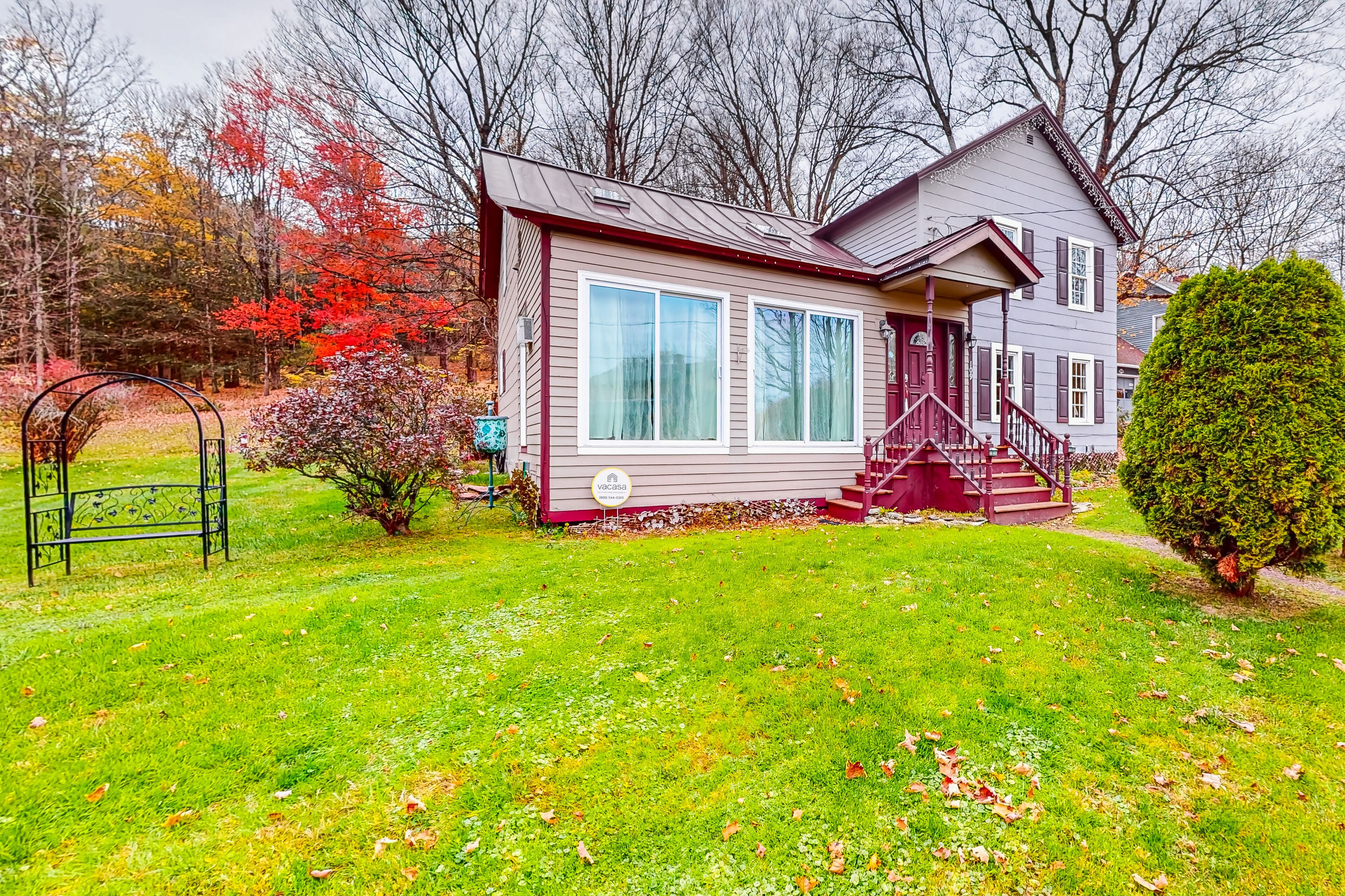 Exquisite updated home near Lake Bomoseen with large backyard, firepit & grill