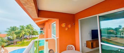 Eenvoudig appartement | Buiten dineren