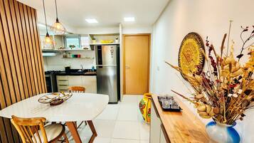 Comfort Apartment | Dining