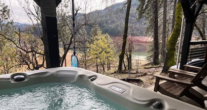 Lakefront, 50 Guests, Paradise Estates, Reunions - , Weddings, Work Retreats