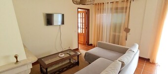 Lovely Modern Duplex 3 Bedroom Flat in Quiet Area