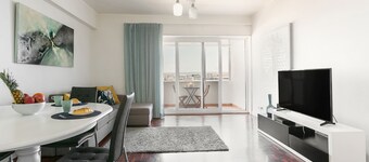 Casa da Marginal - Marina Side