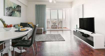 Casa da Marginal - Marina Side