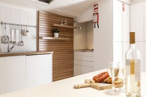 冰箱、微波炉、炉灶、茶具/咖啡用具