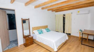 Standard Room | Free WiFi