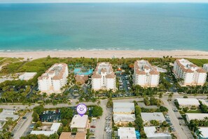 Exterior - 1 Block to the BEACH! King Beds! BBQ! (West Palm Beach)