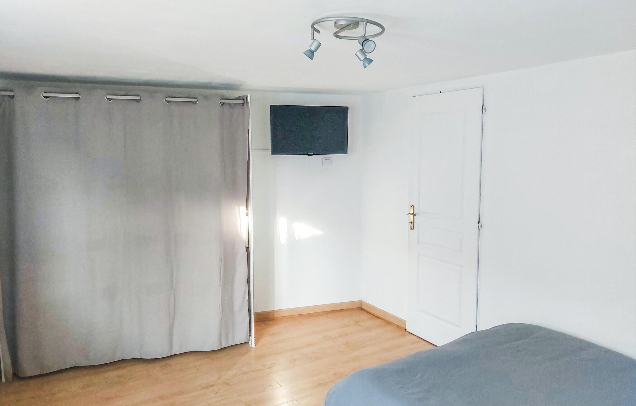2 Schlafzimmer, Reisekinderbett, kostenloses WLAN