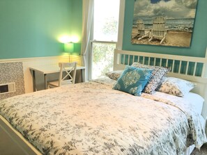 5 bedrooms, desk, iron/ironing board, free WiFi