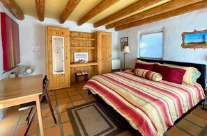 7 chambres, bureau, fer et planche à repasser, Wi-Fi (supplément)