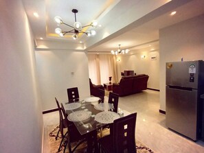 تناول الطعام