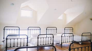 6 bedrooms, iron/ironing board, free WiFi, bed sheets