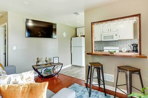 TV - Walkable Apt Near Kentucky Derby! (Louisville)