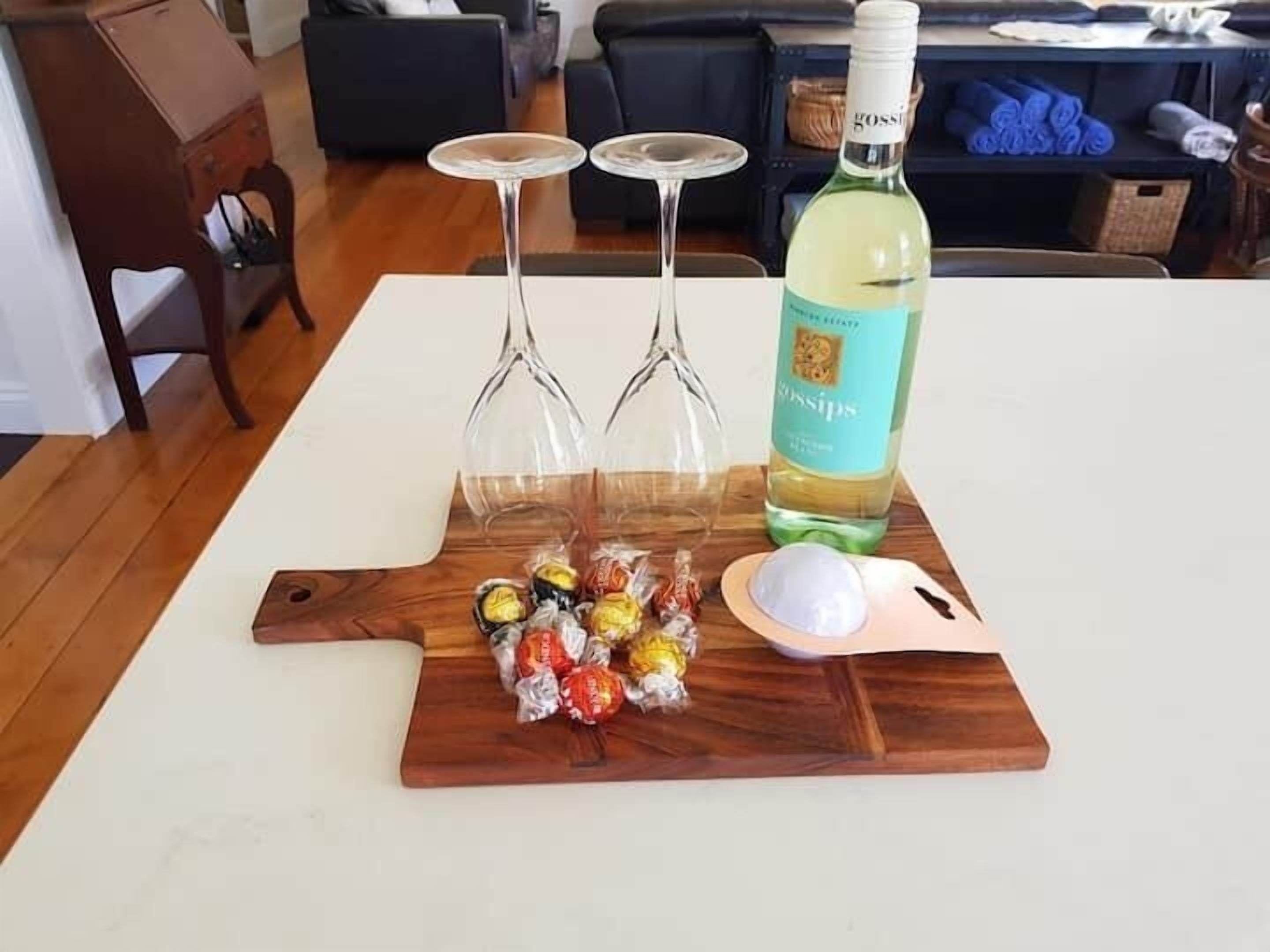 豪華獨棟房屋, 4 間臥室, 泳池景觀 | 起居區 | 電視