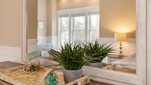 Interior - Escape to Paradise - 4 BR/ Loft 2.5BA,One Block to the Bay with a Private Pool (Lower Township)
