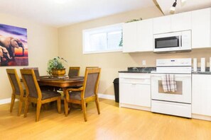 Fridge, microwave, oven, stovetop - Beautiful 3BR, 4Beds Ravine Suite In Donsdale Near Henday, WEM, More Parking! (Edmonton)