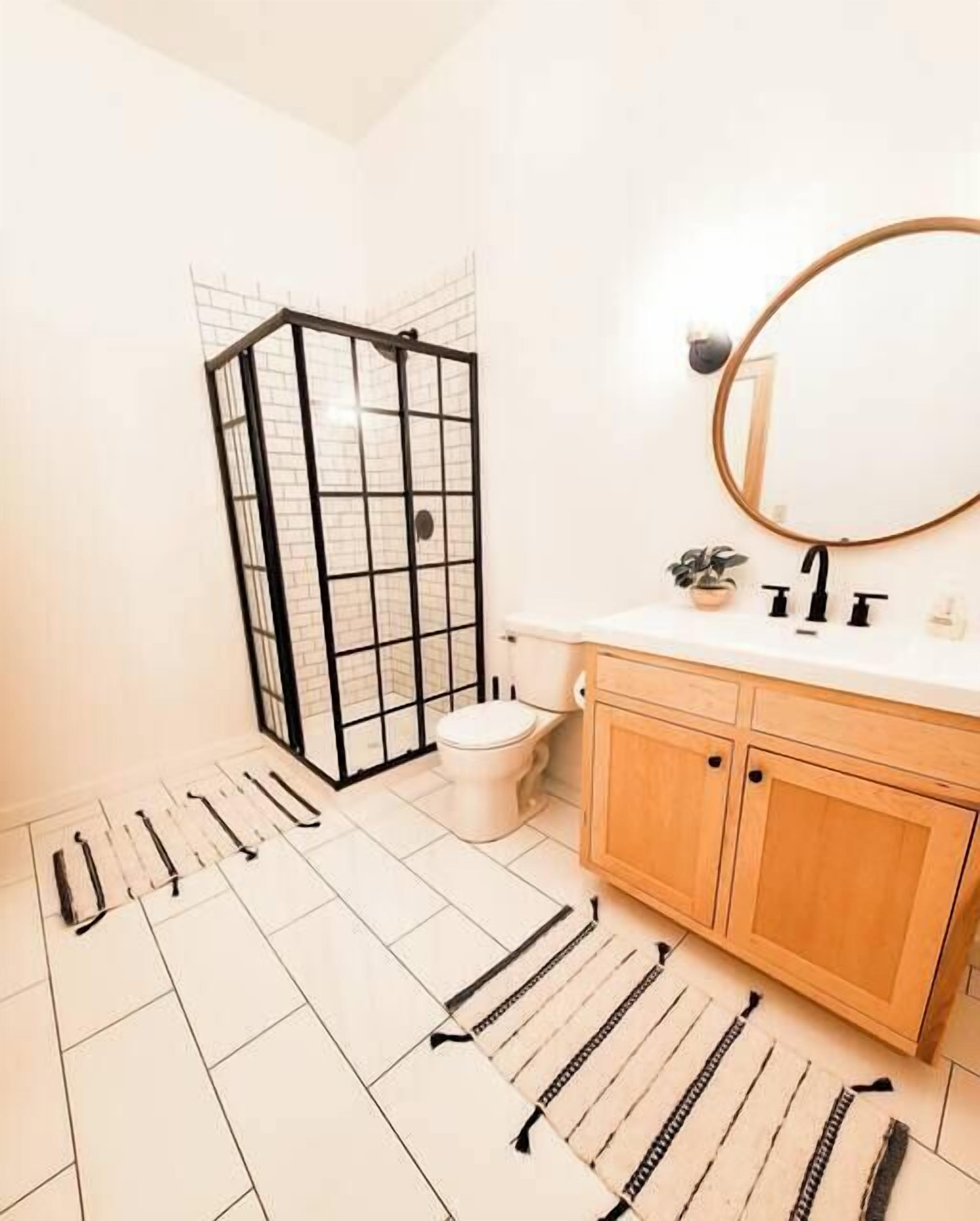 Eco-friendly toiletries, hair dryer, towels