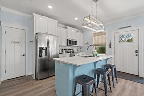 Fridge, microwave, oven, stovetop - Golf Cart Included, West Side PCB (Panama City Beach)