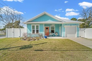 Exterior - Golf Cart Included, West Side PCB (Panama City Beach)