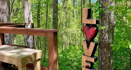 Unique Yurt on 23 Acres in the Mountains!