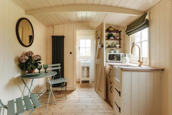 Fridge, microwave, coffee/tea maker, electric kettle