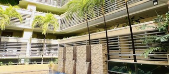 HENRY & ADICHE  EMPERADOR BUILDING