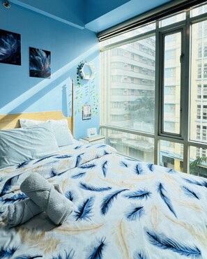 Deluxe Studio - HENRY & ADICHE  EMPERADOR BUILDING (Pasay)