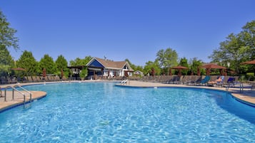 Indoor pool, outdoor pool