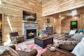 TV connectée, cheminée, jeux vidéo