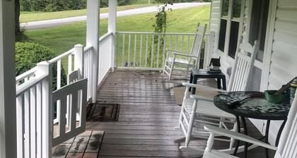 The Still House: A Serene Farmhouse Retreat Surrounded by Nature Near Murphy, NC