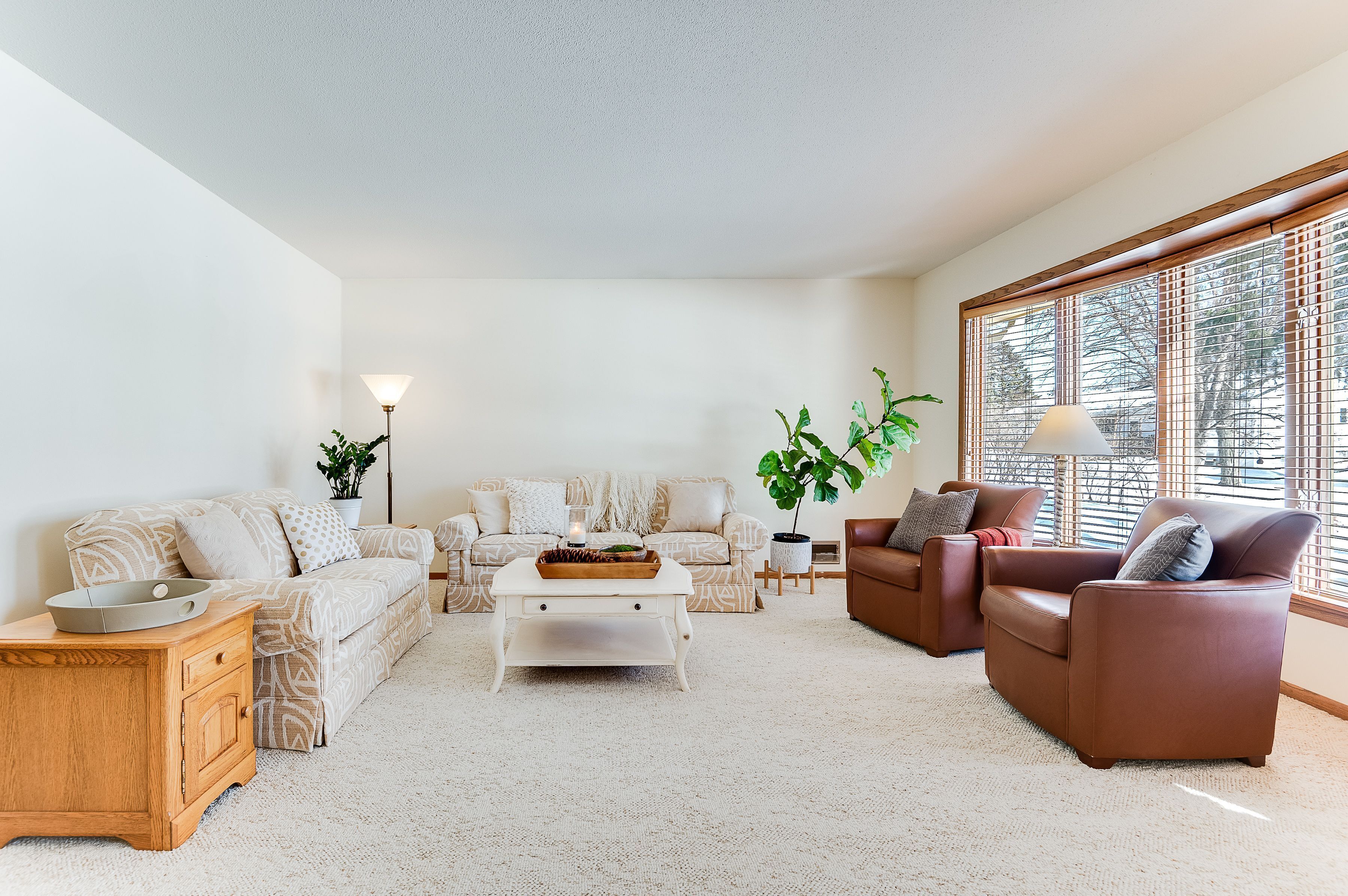 Family Friendly and Cozy Residential Home in Golden Valley