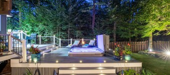Ski Chalet-Style Home with Hot Tub Spa, Eastman Community