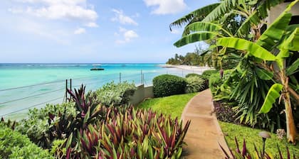 Beachfront Luxury with Incredible Ocean Views