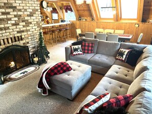 Smart TV, fireplace, video games, DVD player - Cozy Cabin in the Woods (Mi-Wuk Village)