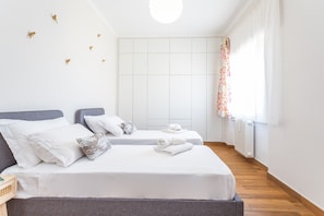 2 bedrooms, iron/ironing board, free WiFi, bed sheets