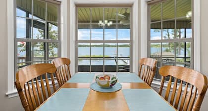 Florida Lake House on Silver Lake near Panama City Beach, FL & Marianna, FL