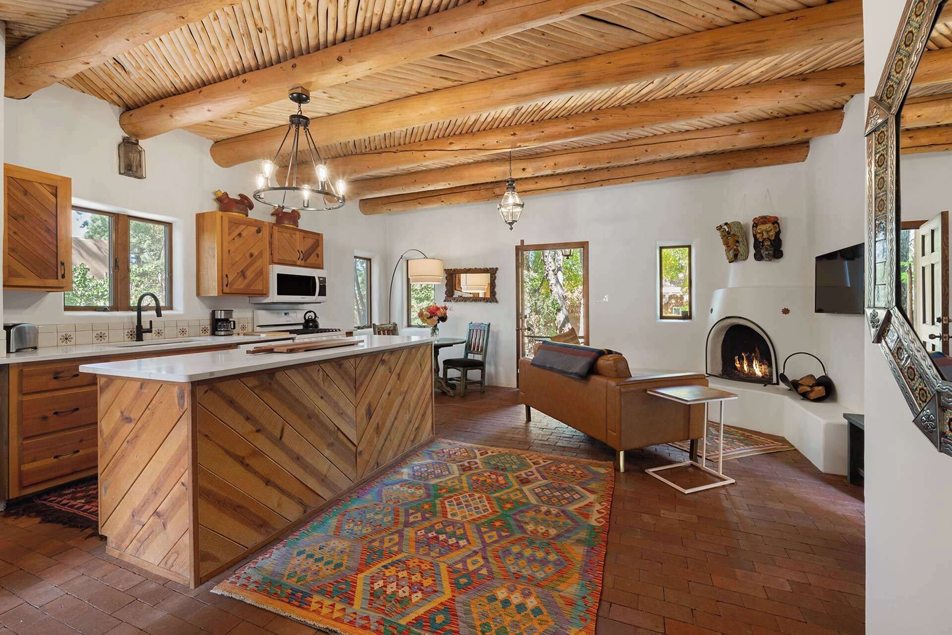 電視、壁爐、 辦公室