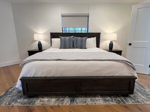 4 bedrooms, free WiFi, bed sheets