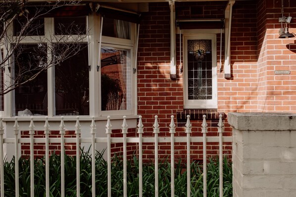 Property grounds - 1920s Home in Incredible Location - "Wirramulla" (Victor Harbor)