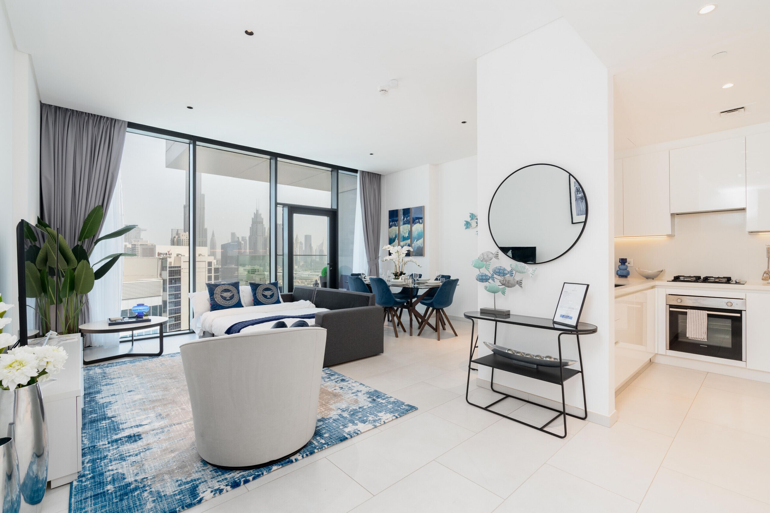 2 bedrooms, in-room safe, desk, iron/ironing board