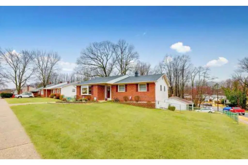 Cozy Home with Relaxing Views - 10 mins. to BWI
