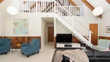 Hus | Oppholdsrom | TV