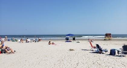 2BR 2 Bath. Seapointe Village Wildwood Crest Diamond Beach 10 min to Cape May NJ